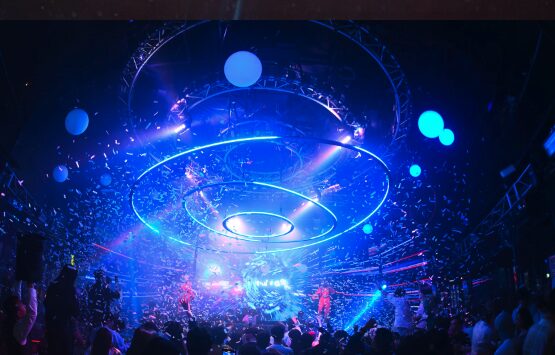 WARP SHINJUKU(ワープ新宿)