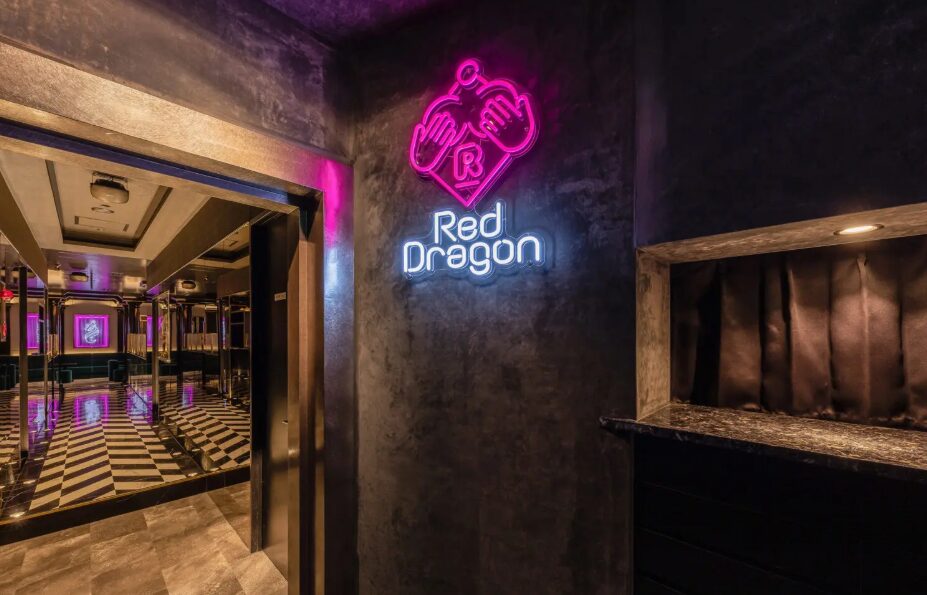 Bar Red Dragon