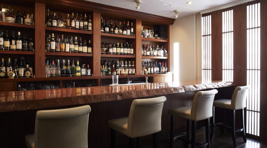 サンルーカルバー