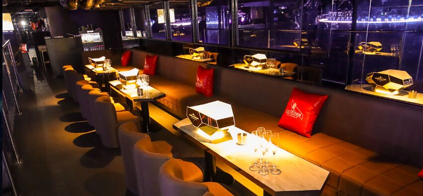 WARP SHINJUKU（ワープ新宿）