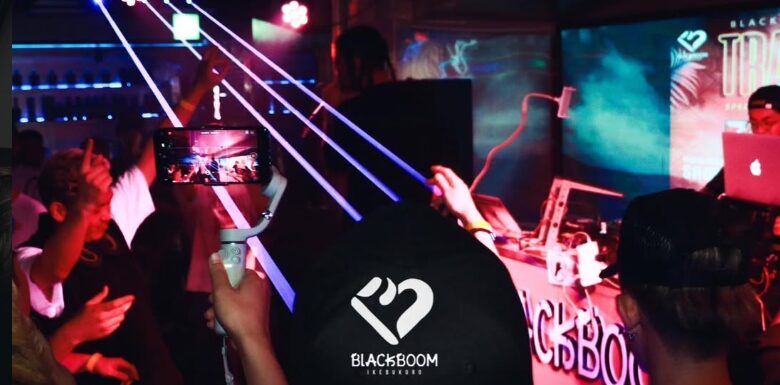 BLACK BOOM池袋