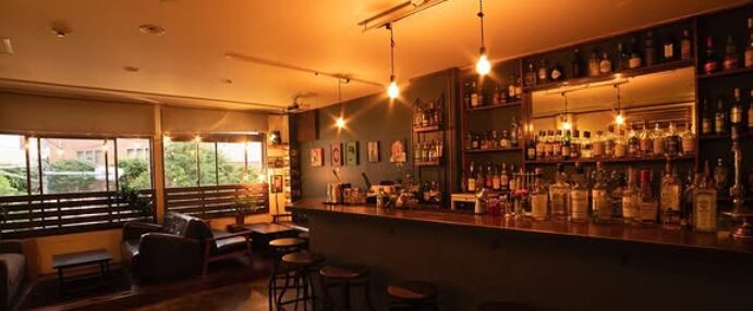 Bar LIVING ROOM