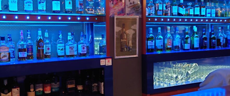 13’s Bar（サーティーズバー）