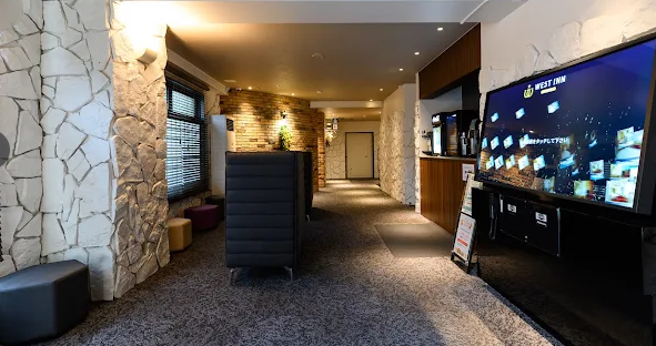 HOTEL WEST INN